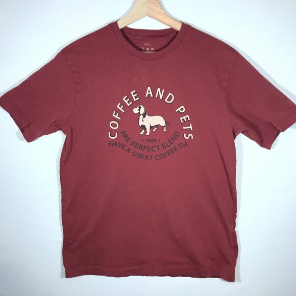 TopTen 10 Adult Medium Red Short Sleeve T-Shirt Coffee and Pets - Picture 1 of 7